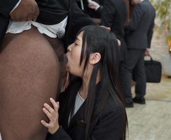 紳士服のふぇらやま黒人フェラチオ