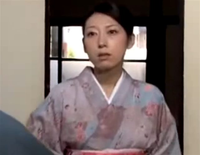 倉木さゆり四十路和服