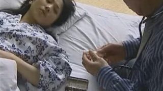 母の乱れた裸身 祖父の竿をしゃぶる母/父にあそこを舐められている母/自分であそこをこすっている母/祖父に犯●れてしまった母東条美菜 愛川咲樹 北原夏美