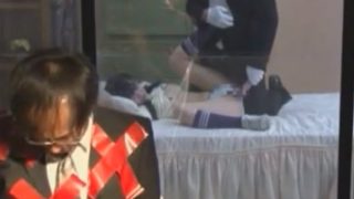 娘の体を賭けたゲームでJCみたいなロリ娘はレイプされあげくに父親と近親相姦SEXさせられてしまう！