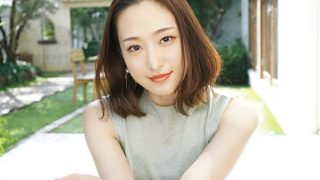 【白花こう】今まさにオンナ盛りどこから見てもイイオンナの三十路の美熟女がデビュー作品でエロい悶え顔見せてくれちゃう♡