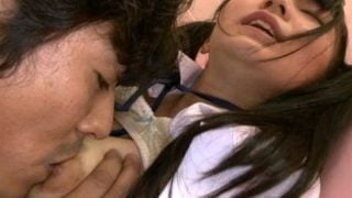 【美少女レイプ】公衆トイレに入ってきたロリ女子校生が犯されちゃう！チンポも刺さらないキツマンロリにイラマ顔射する鬼畜男！【このは（ロリ）稲葉ゆい】