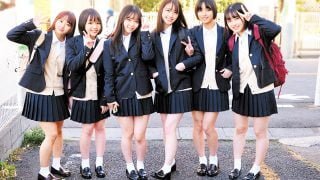 一本のチンポを求めてハダカのJK達とハーレムプレイ♡ ベロンベロンに舐め回されるJKリッププレイとよりどりみどりの六つのマンコに入れ放題ハメ放題中出し放題♡