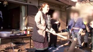 【風間ゆみ】町の町内会長は実は有名なAV女優!?上下の下着が違う風間さんを君は知っているか!老人相手に乱交する美熟女♡