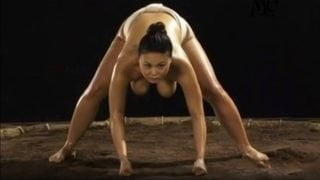 【女相撲】ハッケヨ～イ、ノコッタ！女人禁制ではない女だらけの女相撲！肉体美に食い込む廻し！強い女は美しい！裸と裸のぶつかり合いをする本格女相撲♡